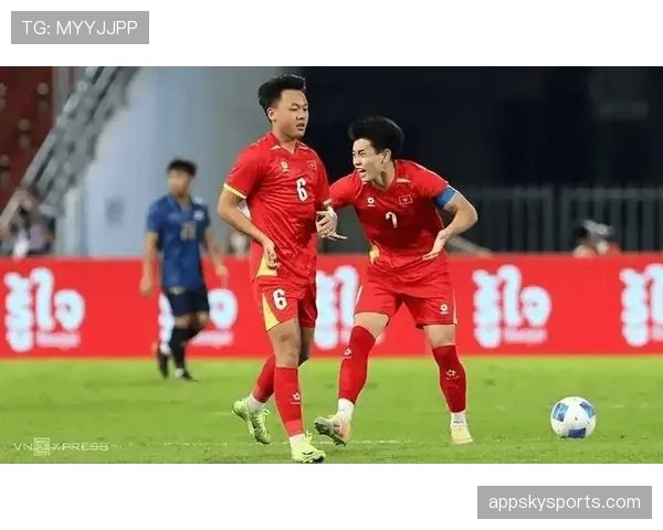 韩国国家男子足球队近期热身赛保持不败,攻防两端配合渐入佳境 韩国国家男子足球队近期热身赛保持不败,攻防两端配合渐入佳境